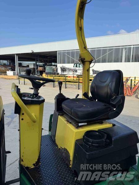 Ammann AV 26 Compacteur de sol