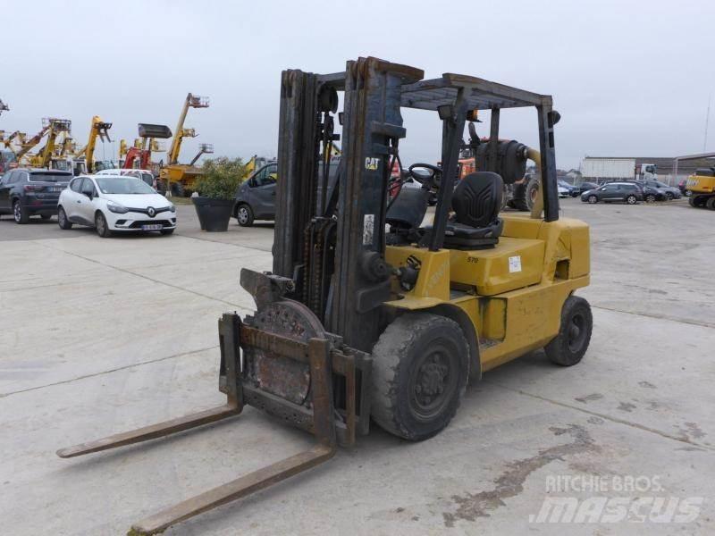 CAT DP 40 K Autre matériel de manutention