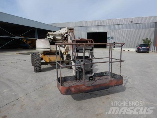 Manitou 160 ATJ Nacelles articulées