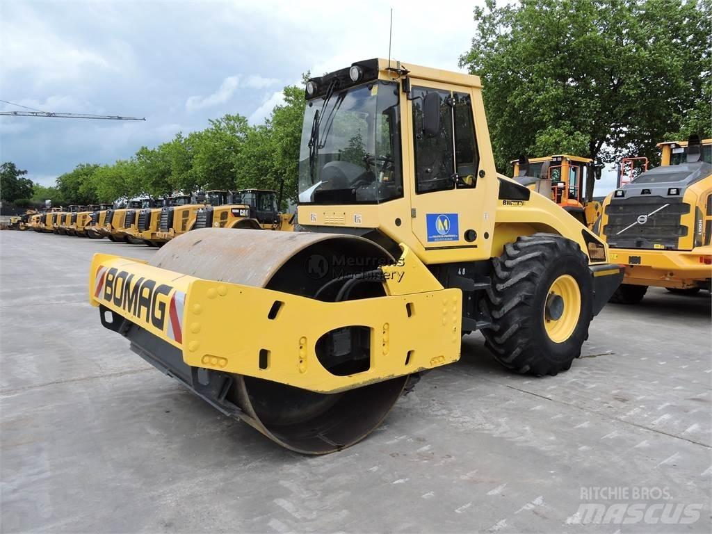 Bomag BW211D-4 GERMAN Autres rouleaux