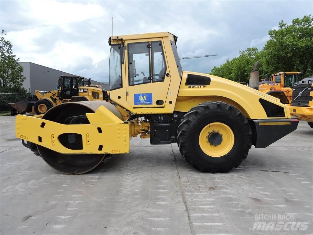 Bomag BW211D-4 GERMAN Autres rouleaux