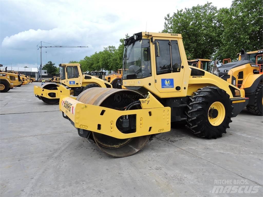 Bomag BW211D-4 GERMAN Autres rouleaux