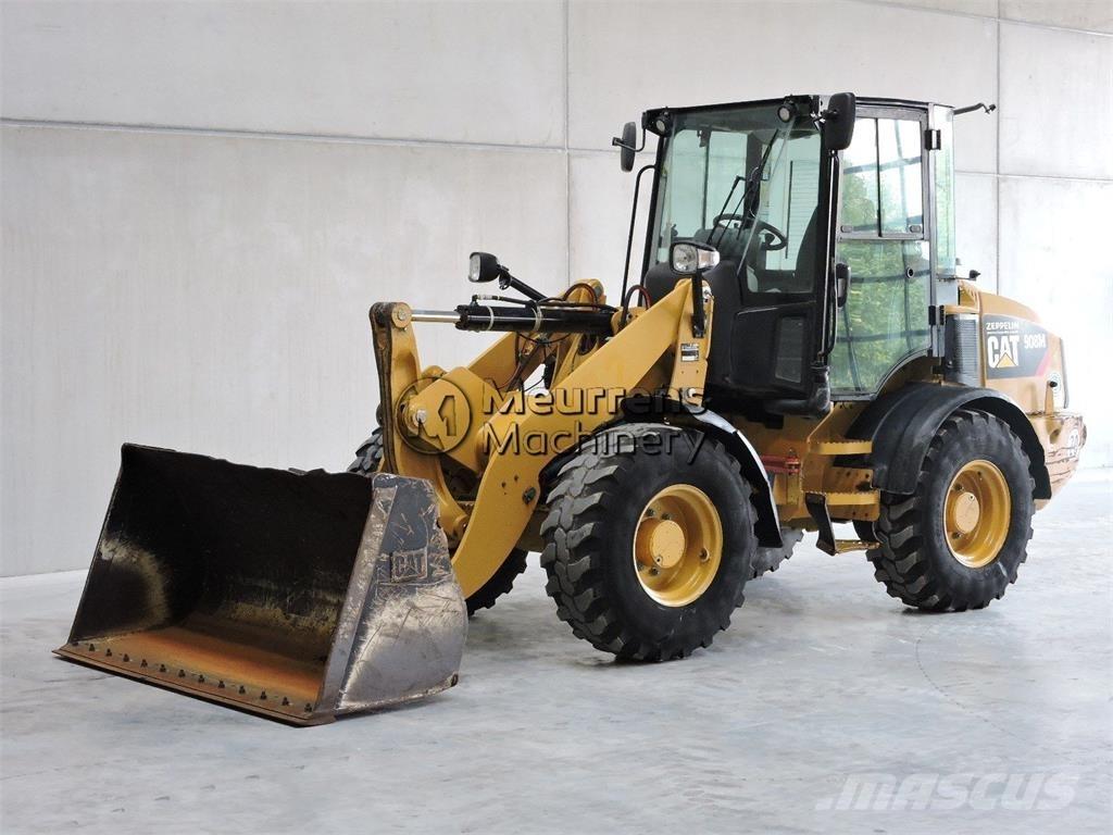 CAT 908M GERMAN Chargeuse sur pneus