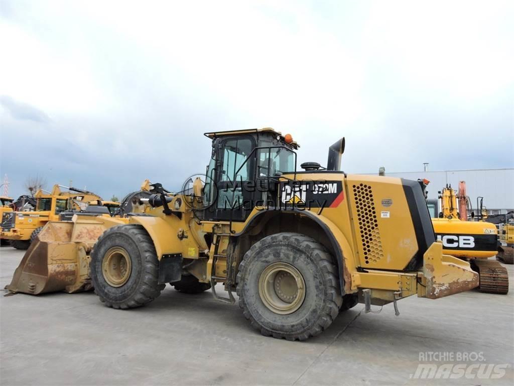 CAT 972M Chargeuse sur pneus