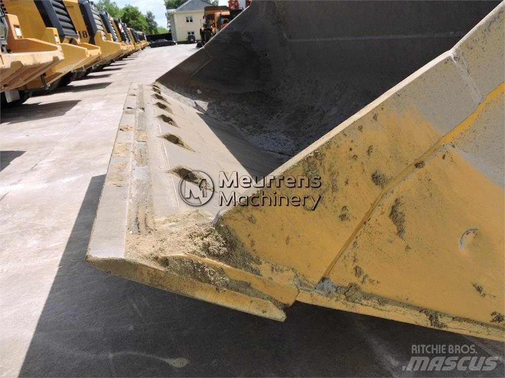 CAT 972M GERMAN Chargeuse sur pneus