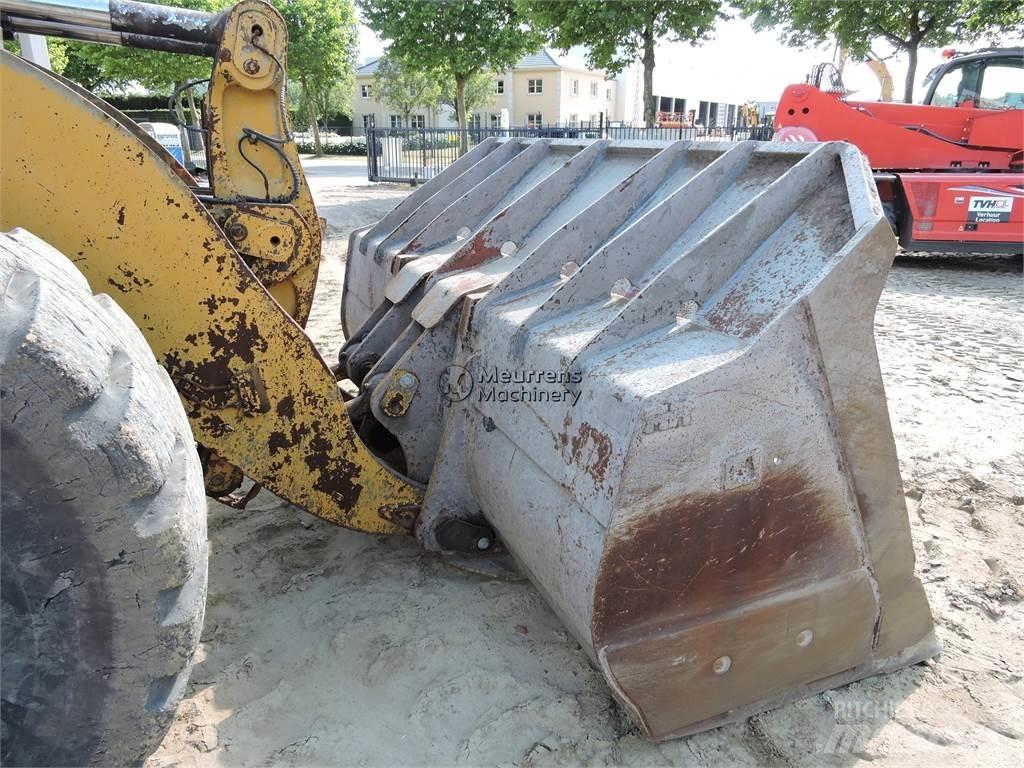 CAT 980M GERMAN Chargeuse sur pneus