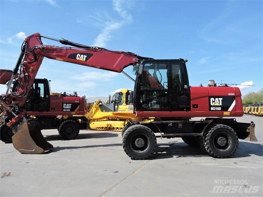 CAT M316D Pelle sur pneus