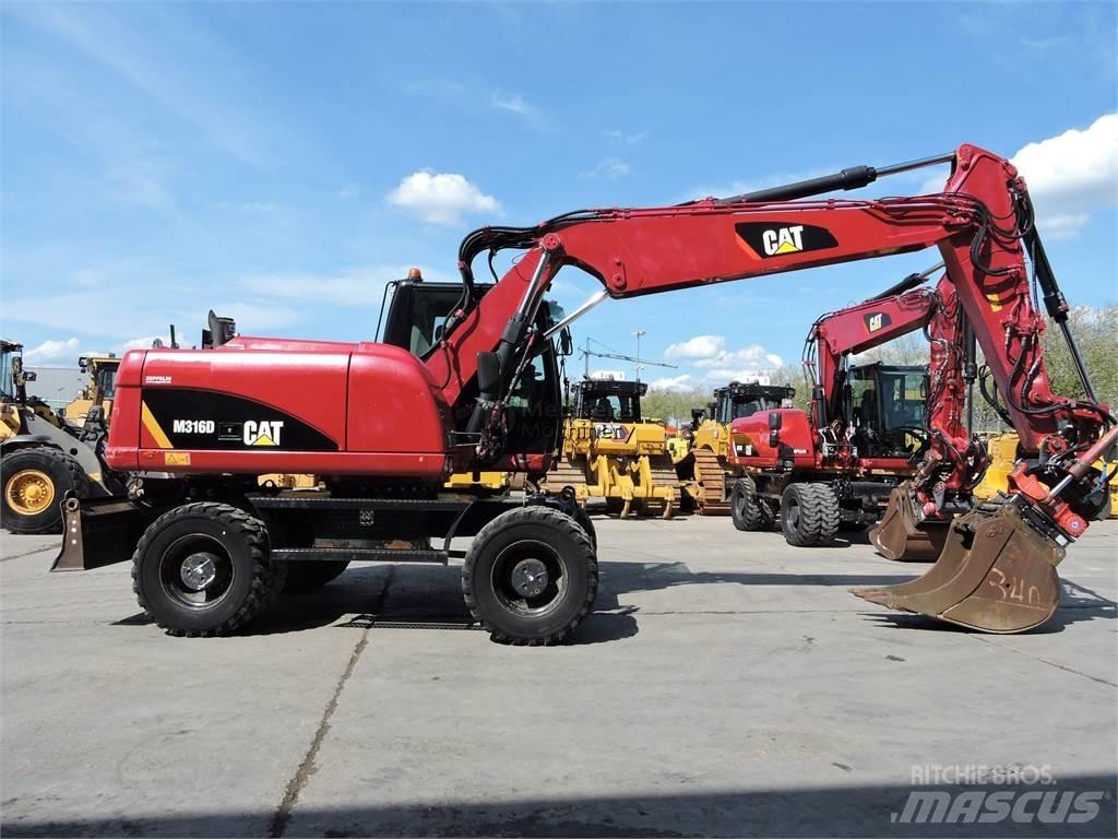 CAT M316D Pelle sur pneus
