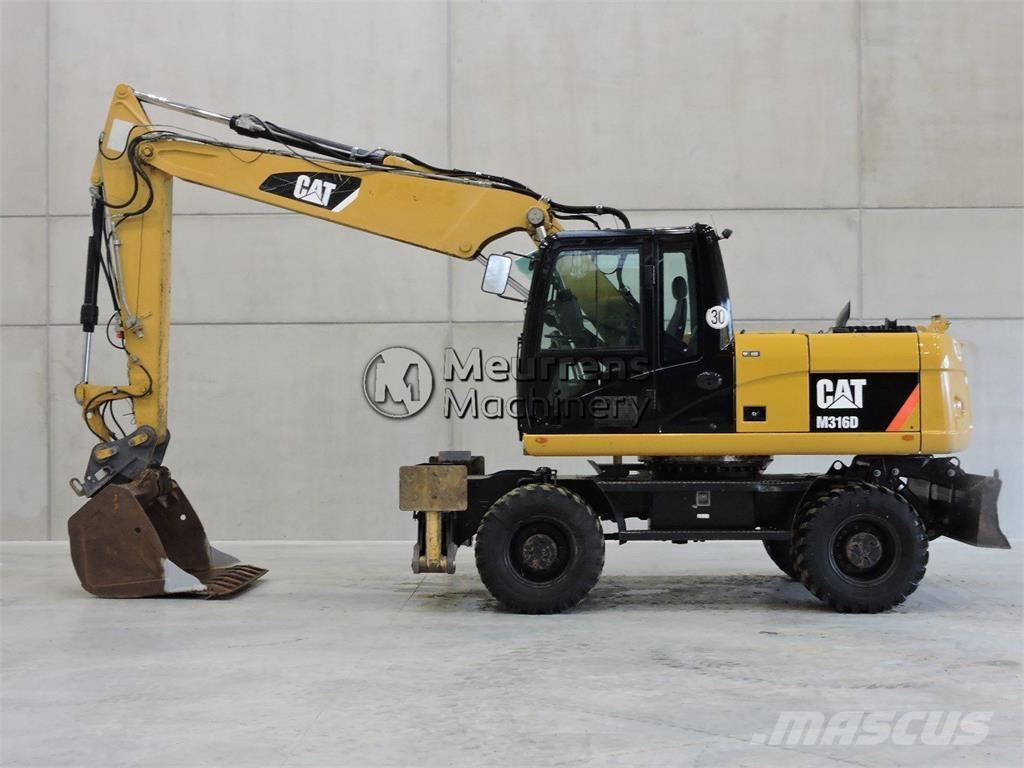 CAT M316D Pelle sur pneus