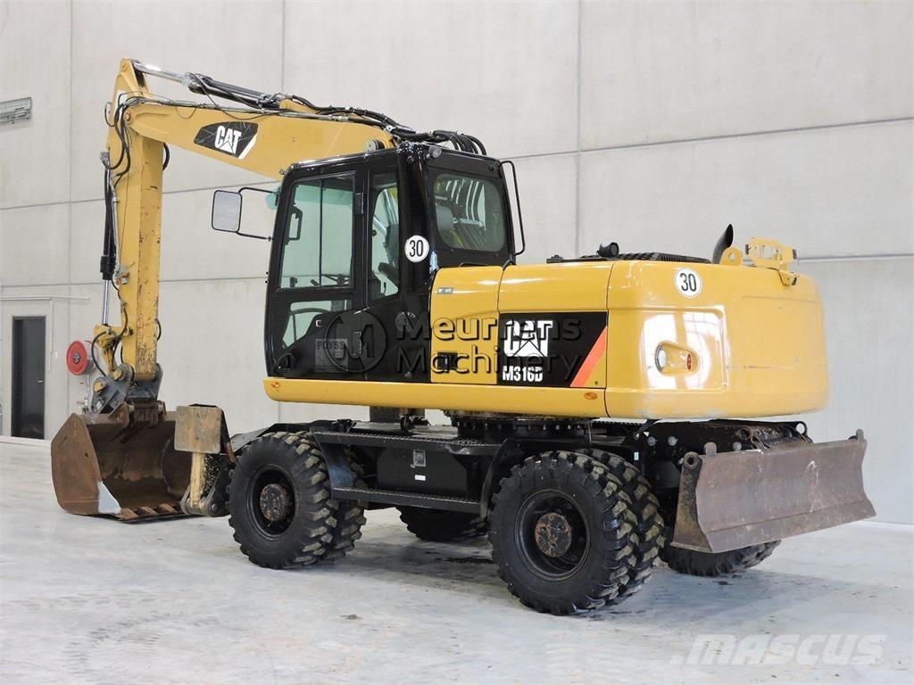 CAT M316D Pelle sur pneus