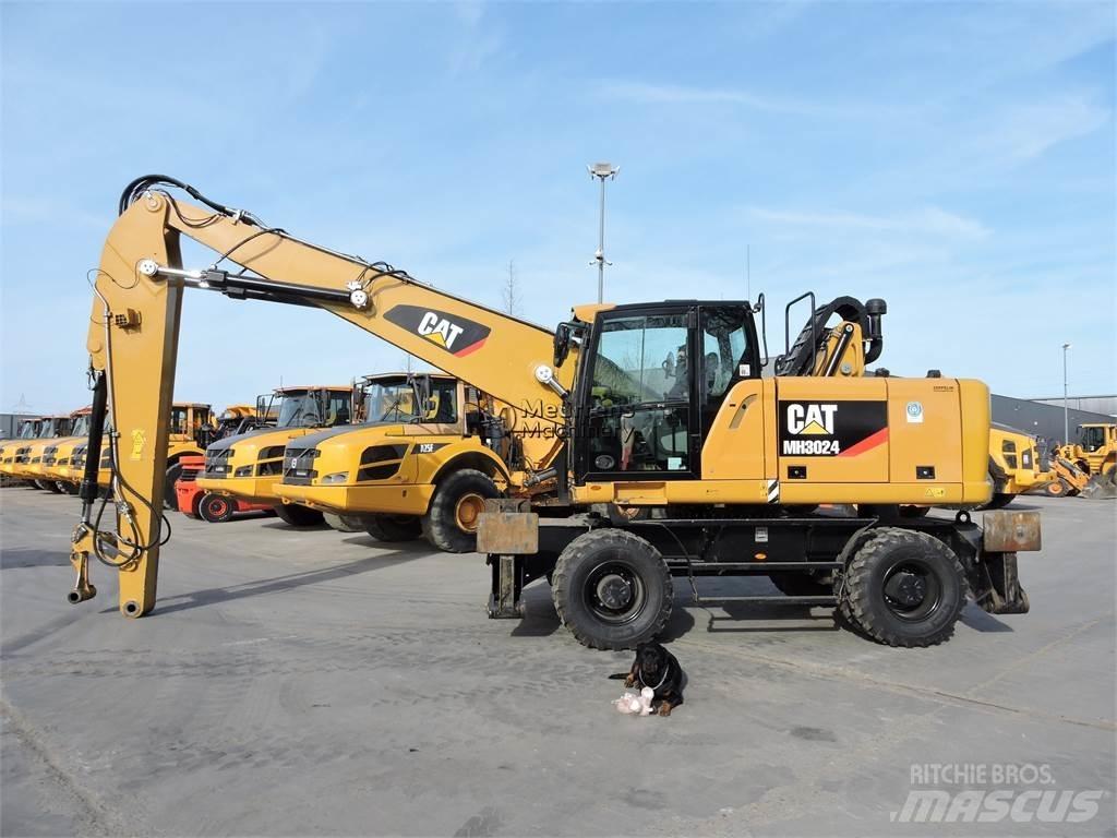 CAT MH3024 Pelle à déchets