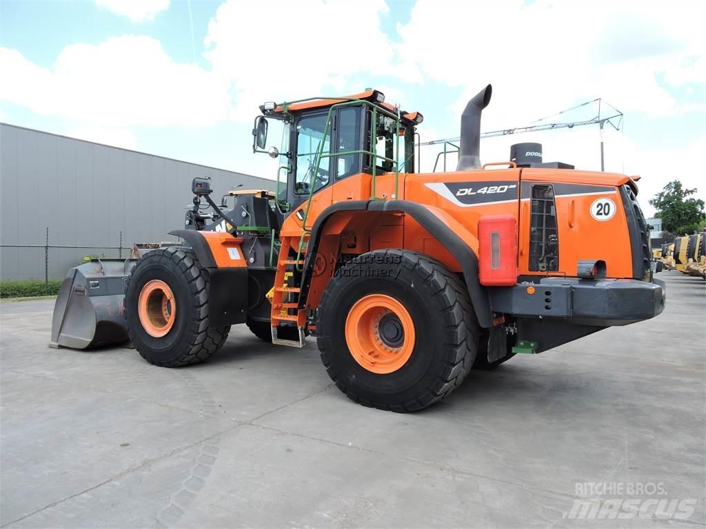 Doosan DL420 GERMAN Chargeuse sur pneus
