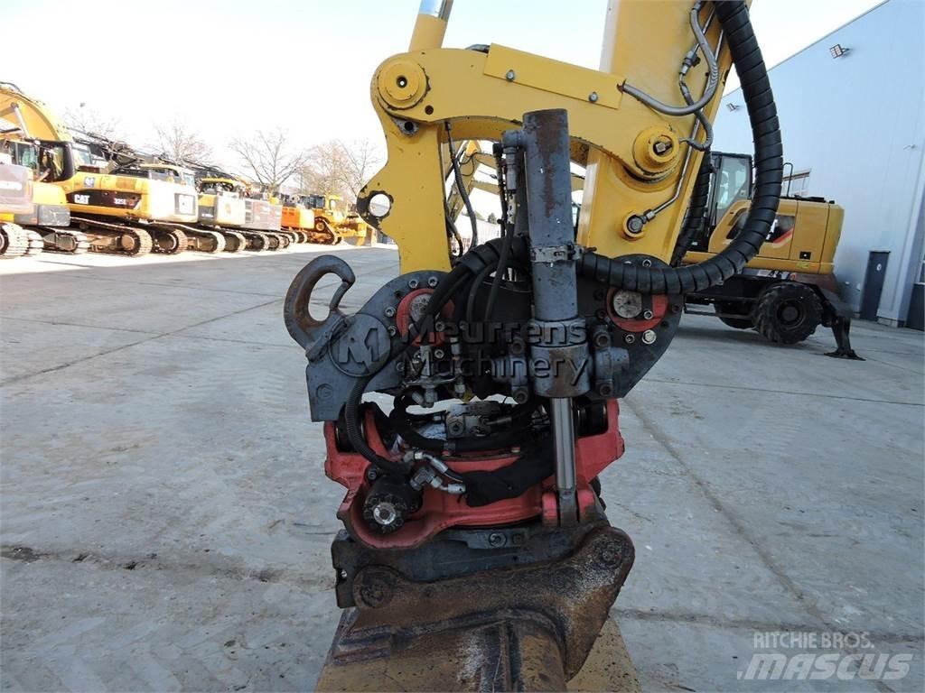 Komatsu PW148 Pelle sur pneus