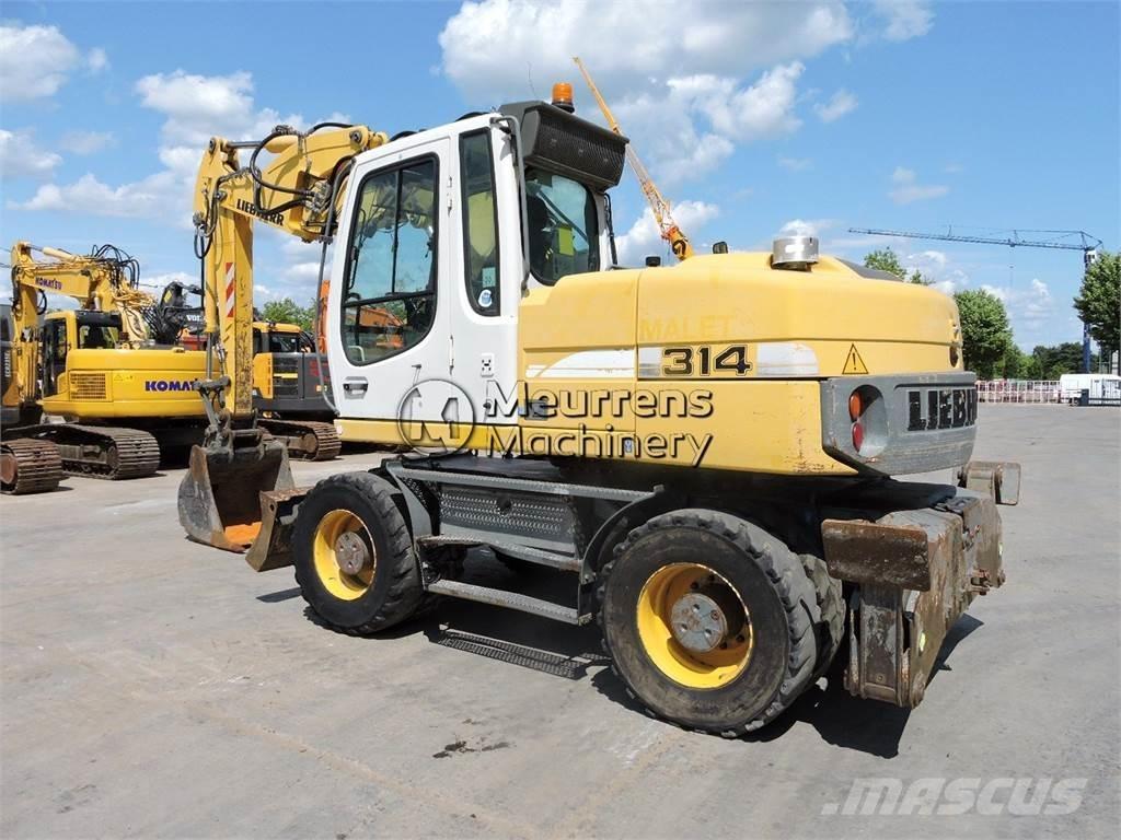 Liebherr A314 Pelle sur pneus