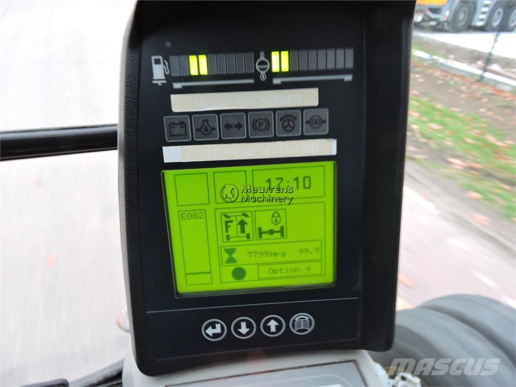 Liebherr A900C Pelle sur pneus