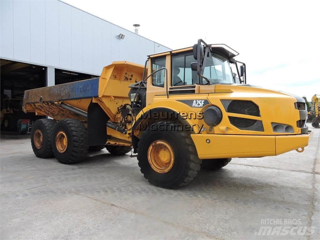 Volvo A25F Tombereau articulé