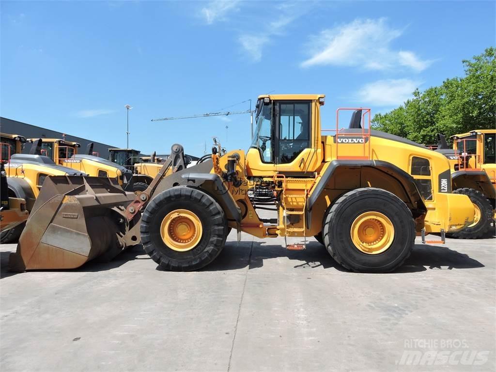 Volvo L220H Chargeuse sur pneus