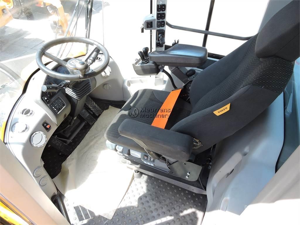 Volvo L220H Chargeuse sur pneus