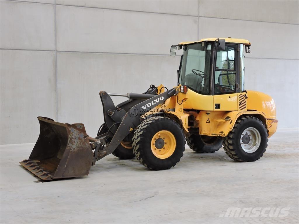 Volvo L35B Chargeuse sur pneus