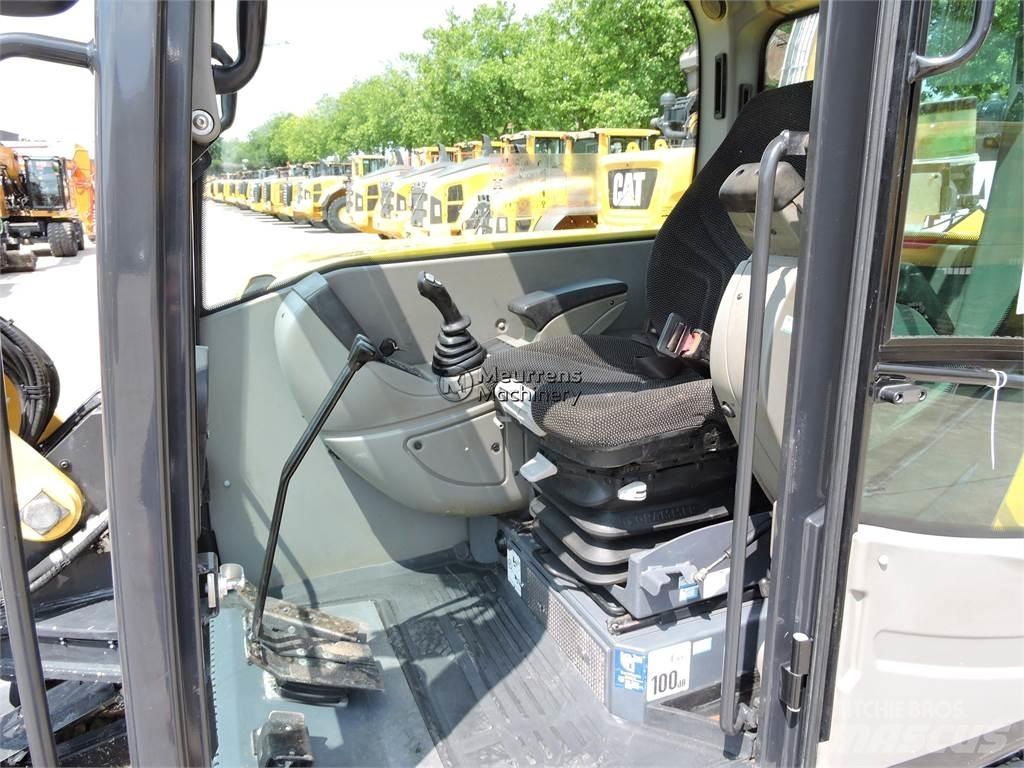 Yanmar SV120 Pelle sur chenilles