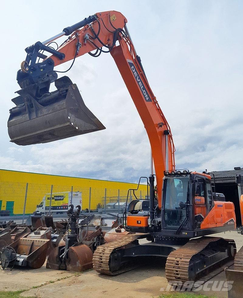 Develon DX 225 LC-7 Pelle sur chenilles