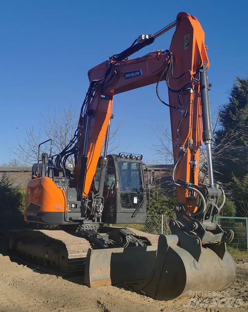 Develon DX 235 LCR-7 Pelle sur chenilles