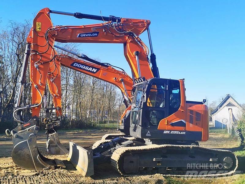 Develon DX 235 LCR-7 Pelle sur chenilles