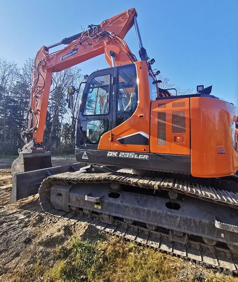 Develon DX 235 LCR-7 Pelle sur chenilles