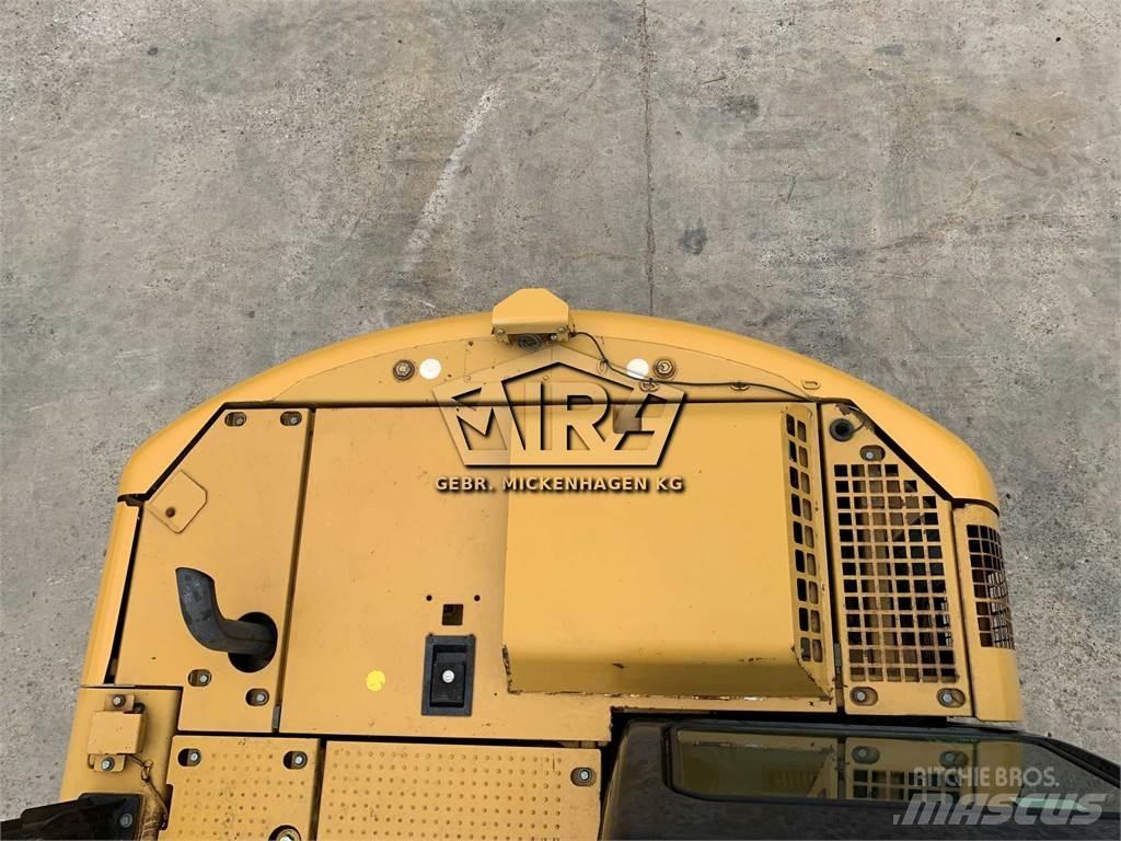 CAT 311D LRR Pelle sur chenilles