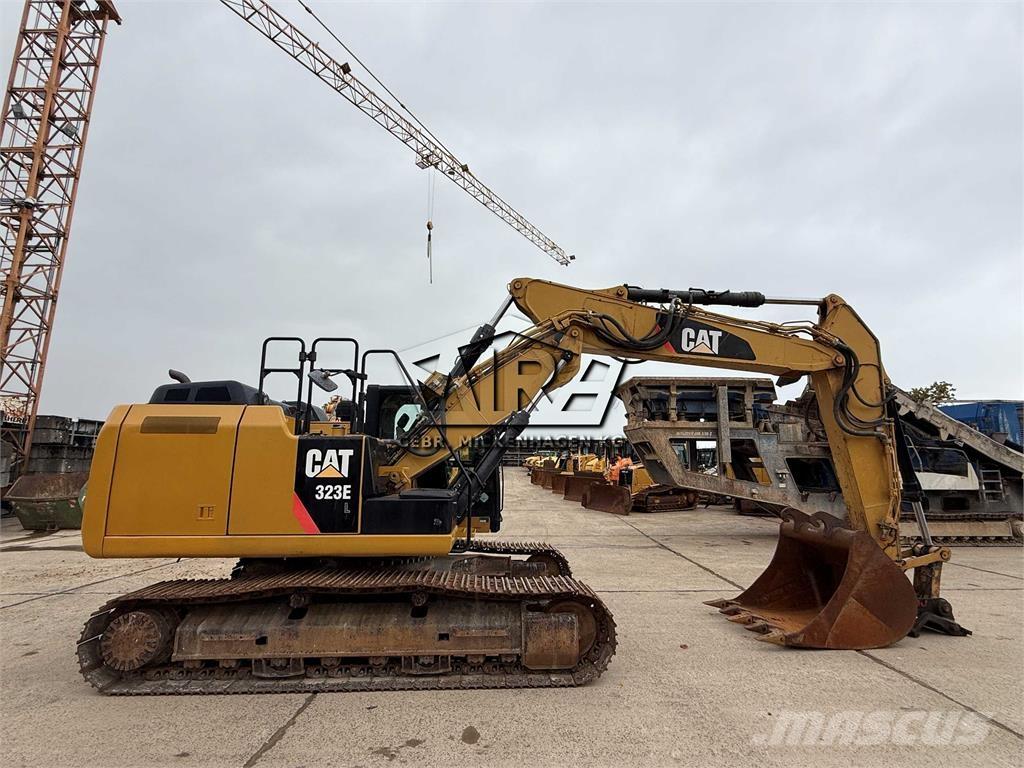 CAT 323 EL Pelle sur chenilles