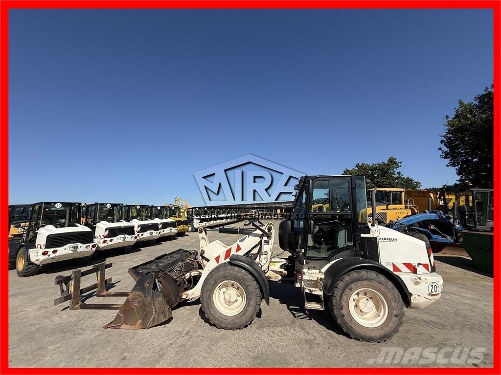 CAT 908 M Chargeuse sur pneus