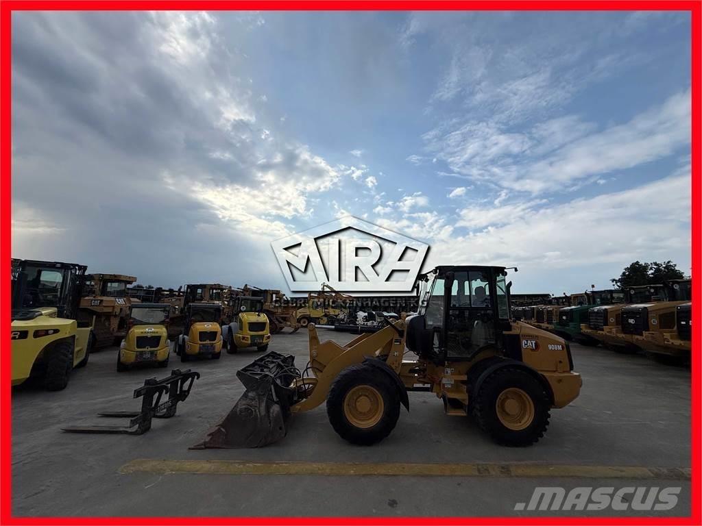 CAT 908 M Chargeuse sur pneus