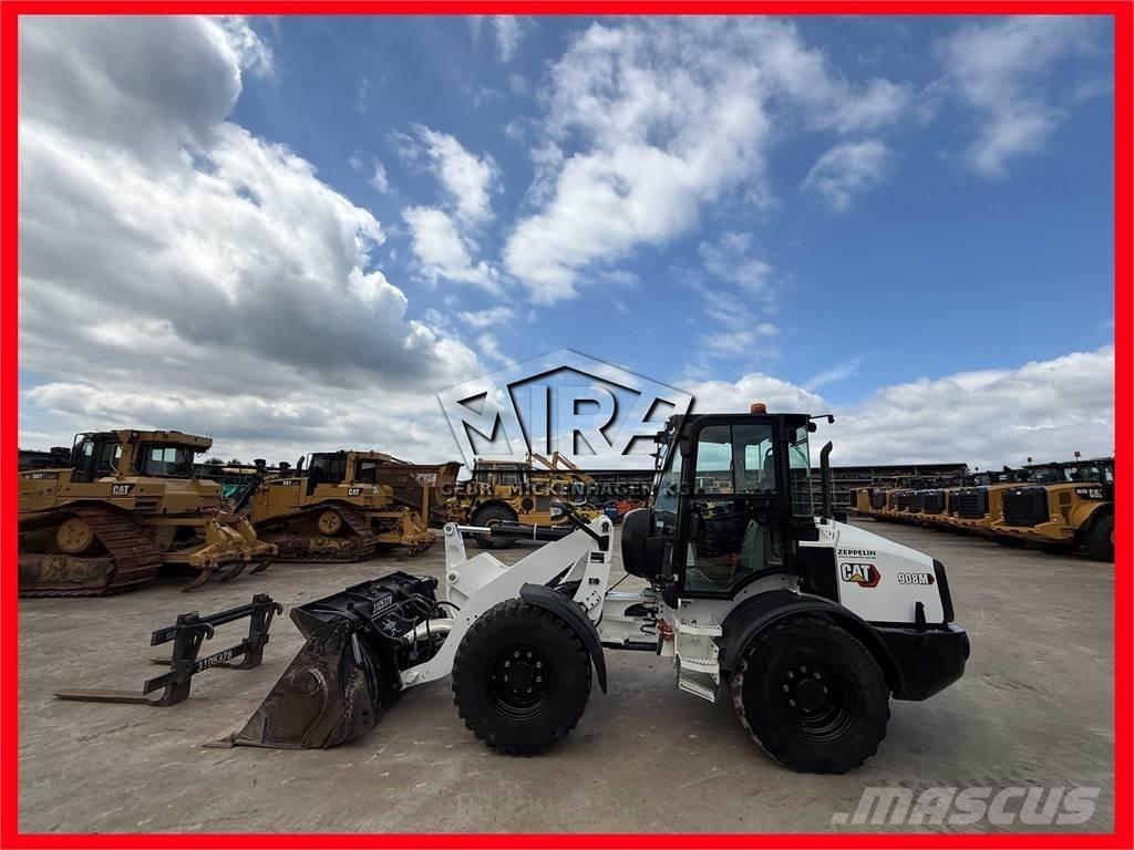 CAT 908 M Chargeuse sur pneus