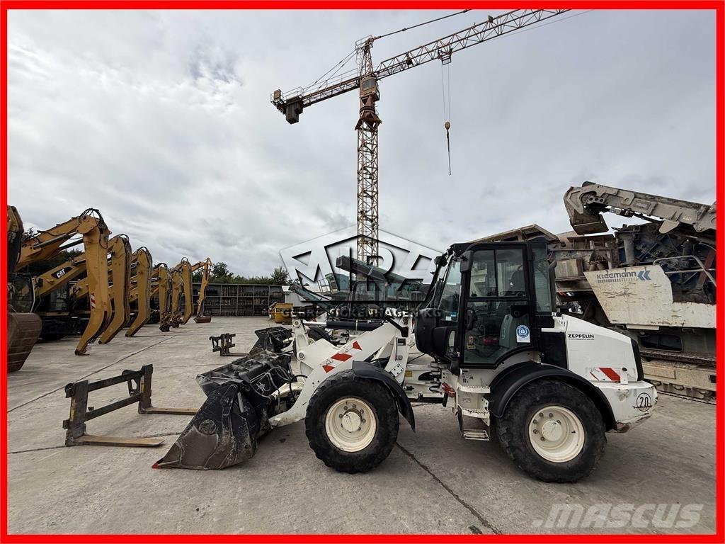 CAT 908 M Chargeuse sur pneus