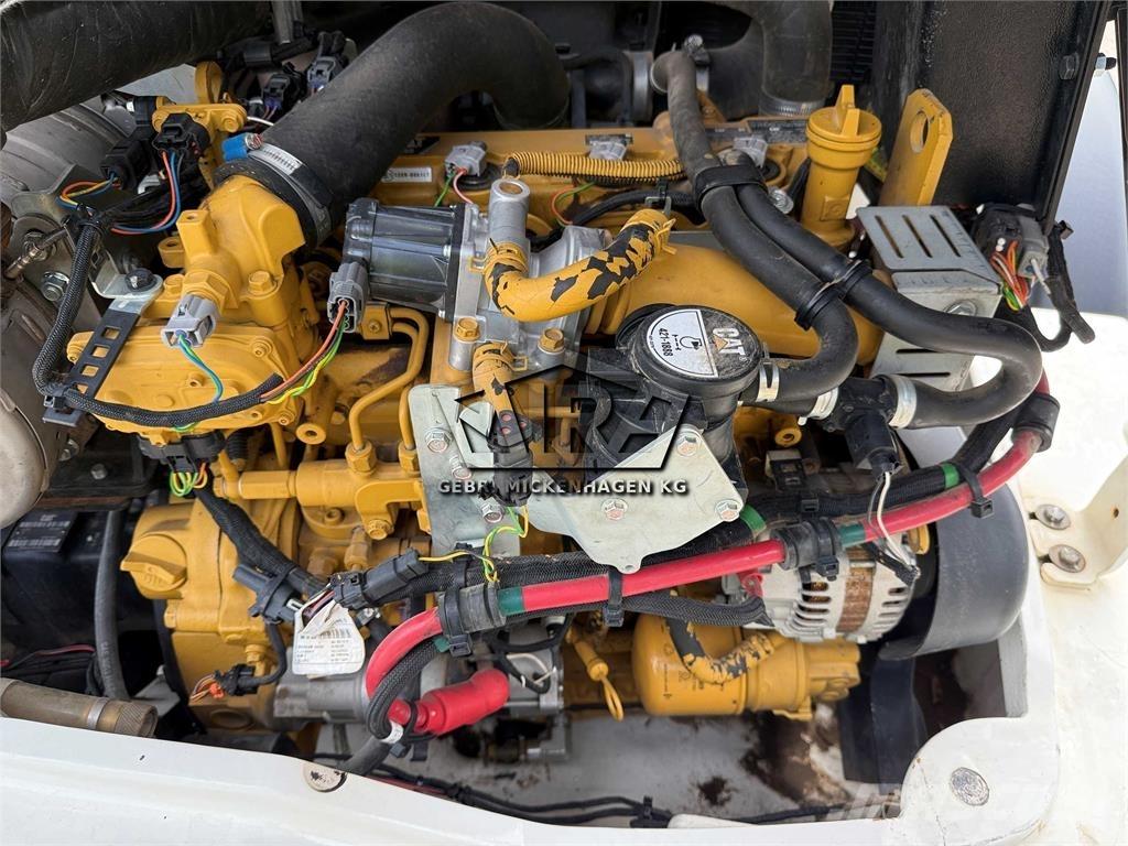 CAT 908 M Chargeuse sur pneus