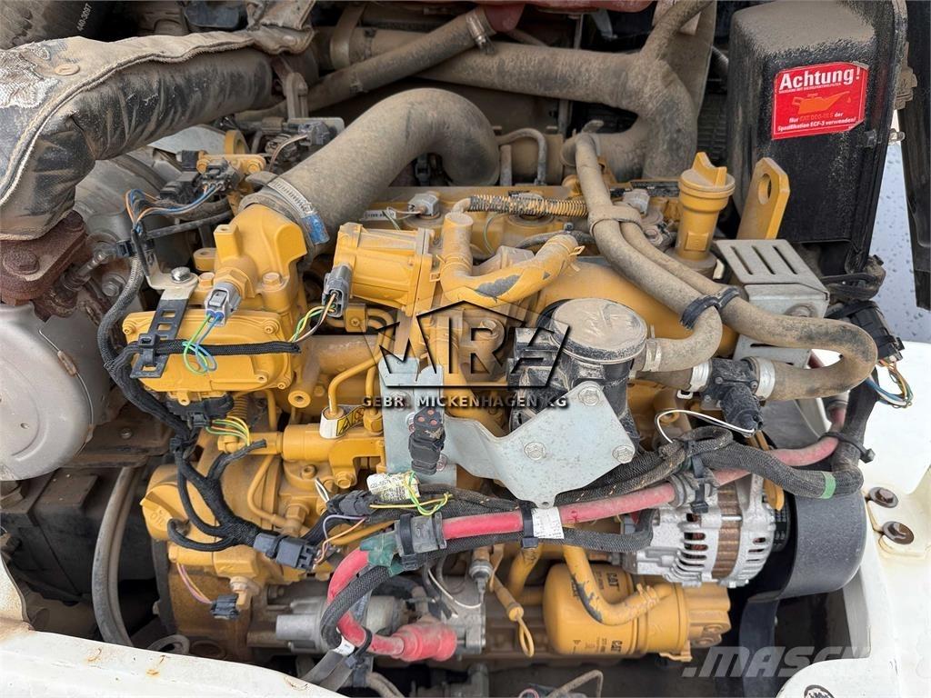 CAT 908M Chargeuse sur pneus