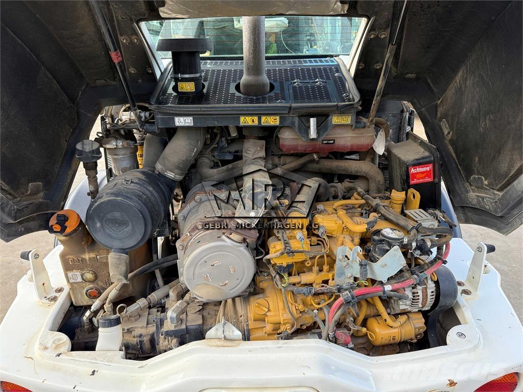 CAT 908M Chargeuse sur pneus