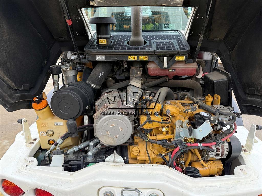 CAT 908M Chargeuse sur pneus