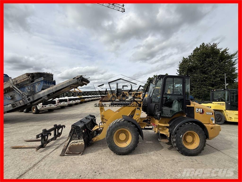 CAT 908M Chargeuse sur pneus