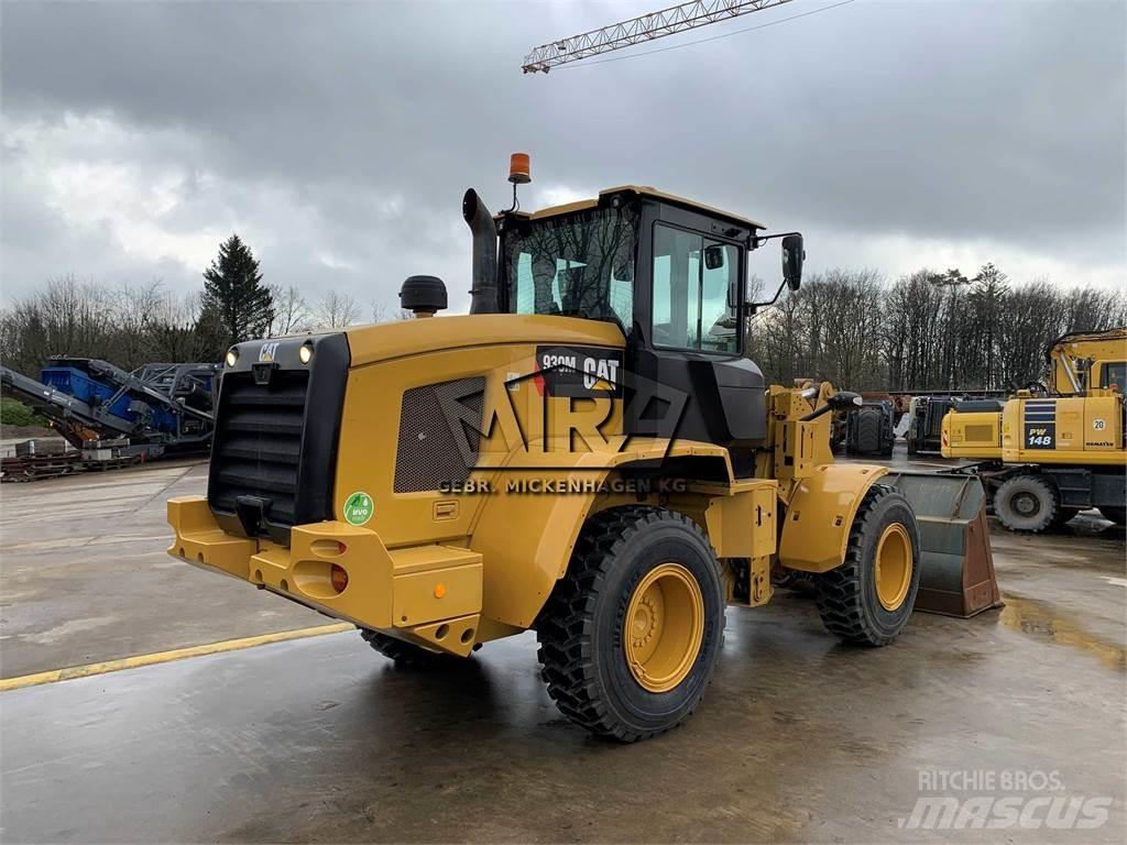 CAT 930M Chargeuse sur pneus