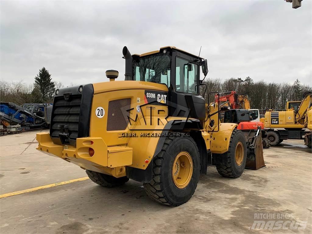 CAT 930M Chargeuse sur pneus
