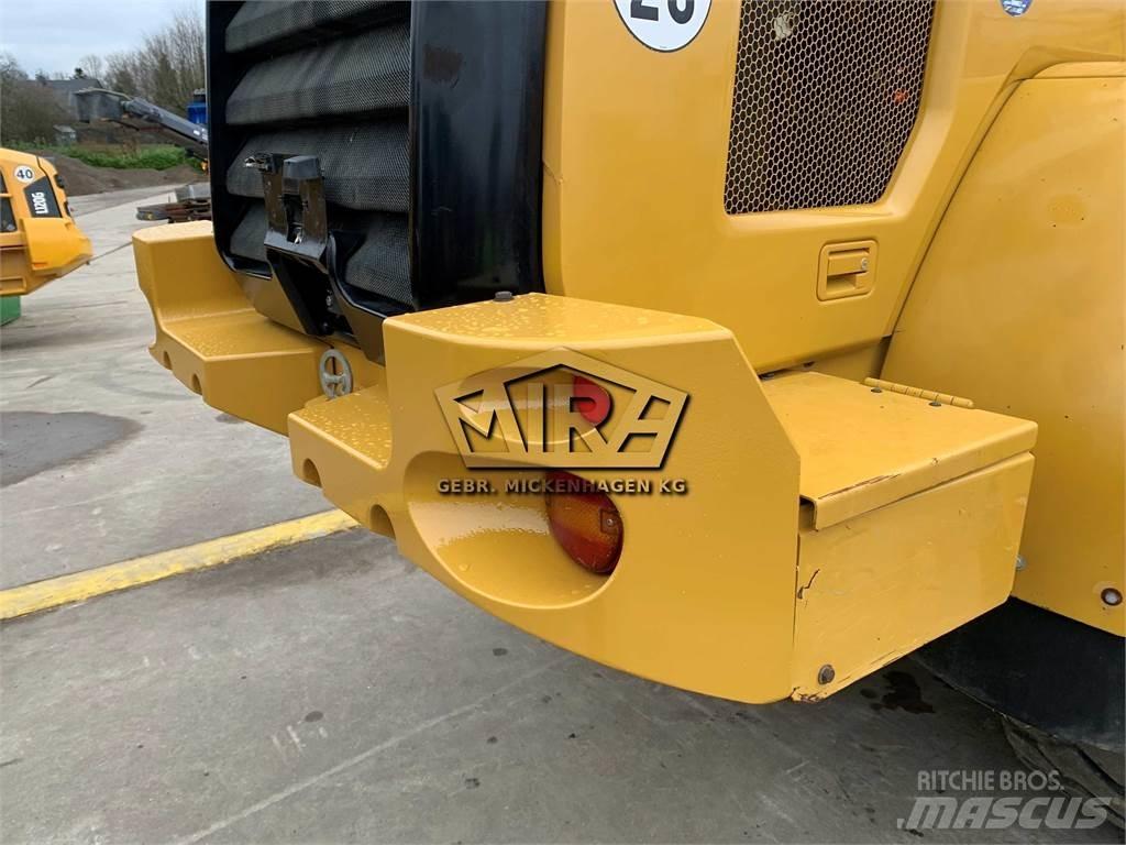 CAT 930M Chargeuse sur pneus
