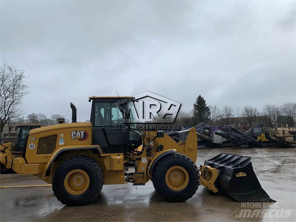 CAT 930M Chargeuse sur pneus