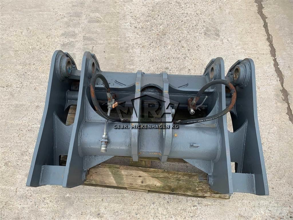 CAT 938K + M Attache rapide pour godet