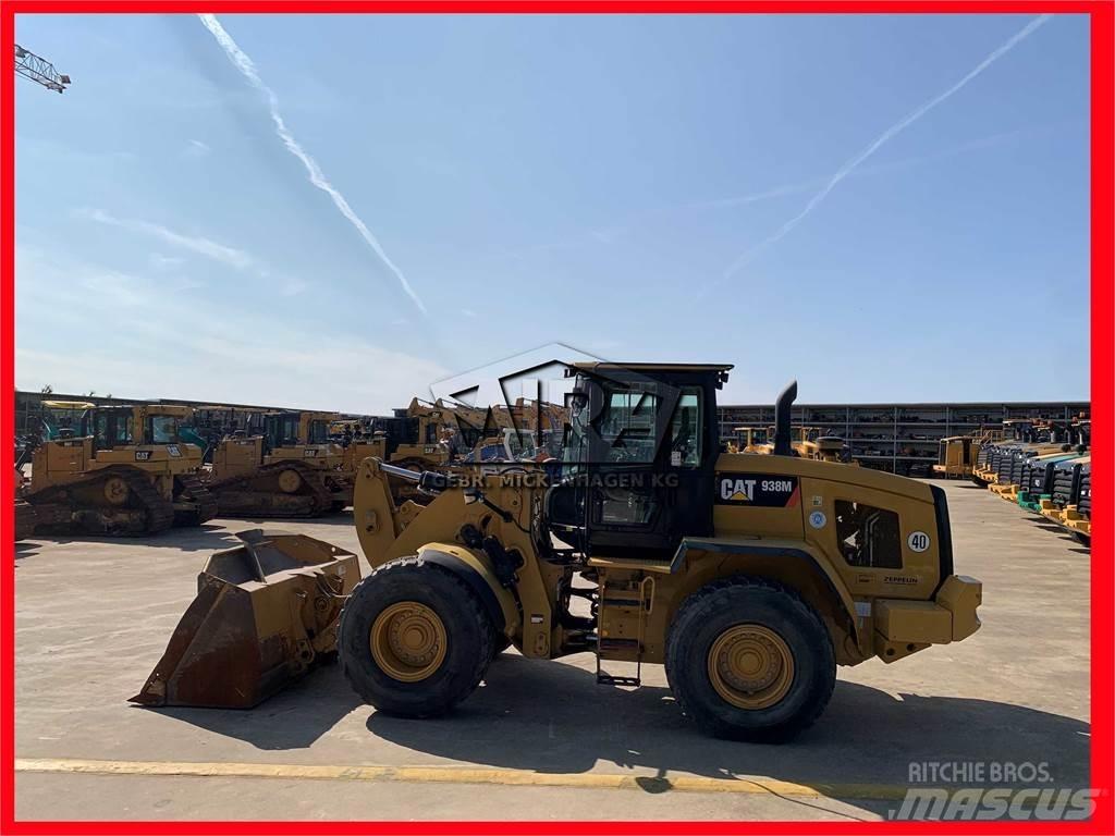 CAT 938M Chargeuse sur pneus