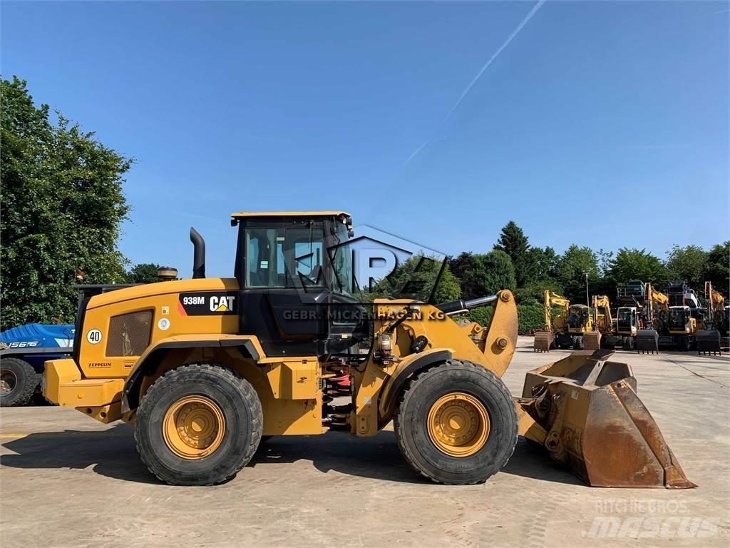 CAT 938M Chargeuse sur pneus