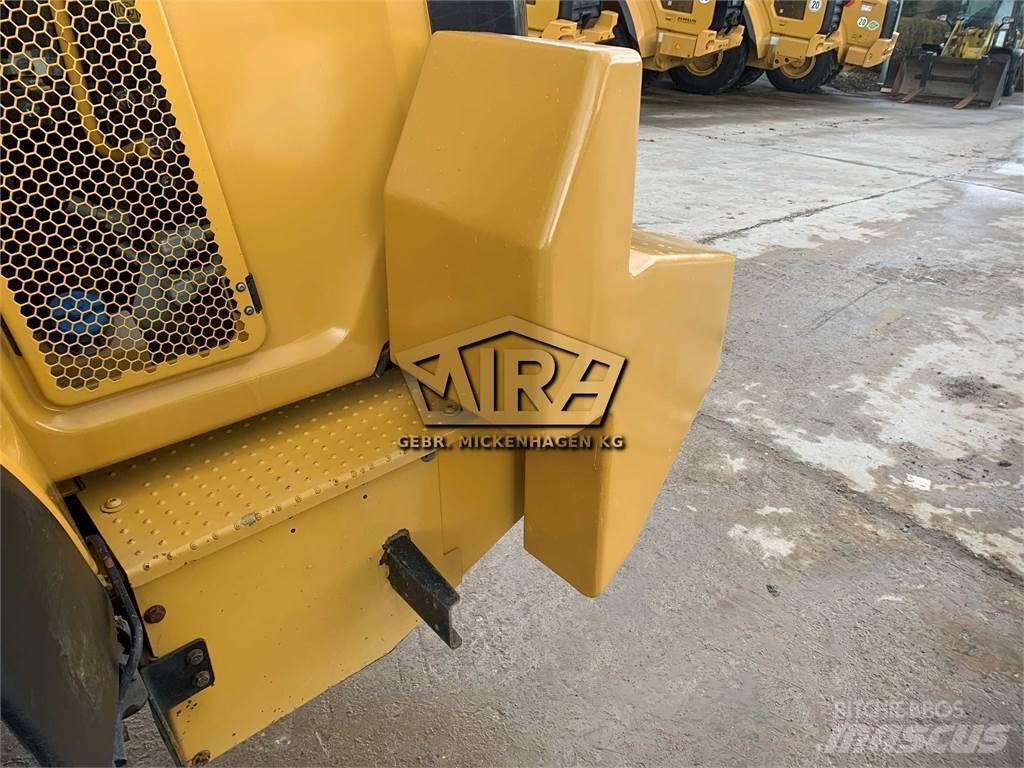 CAT 962M Chargeuse sur pneus