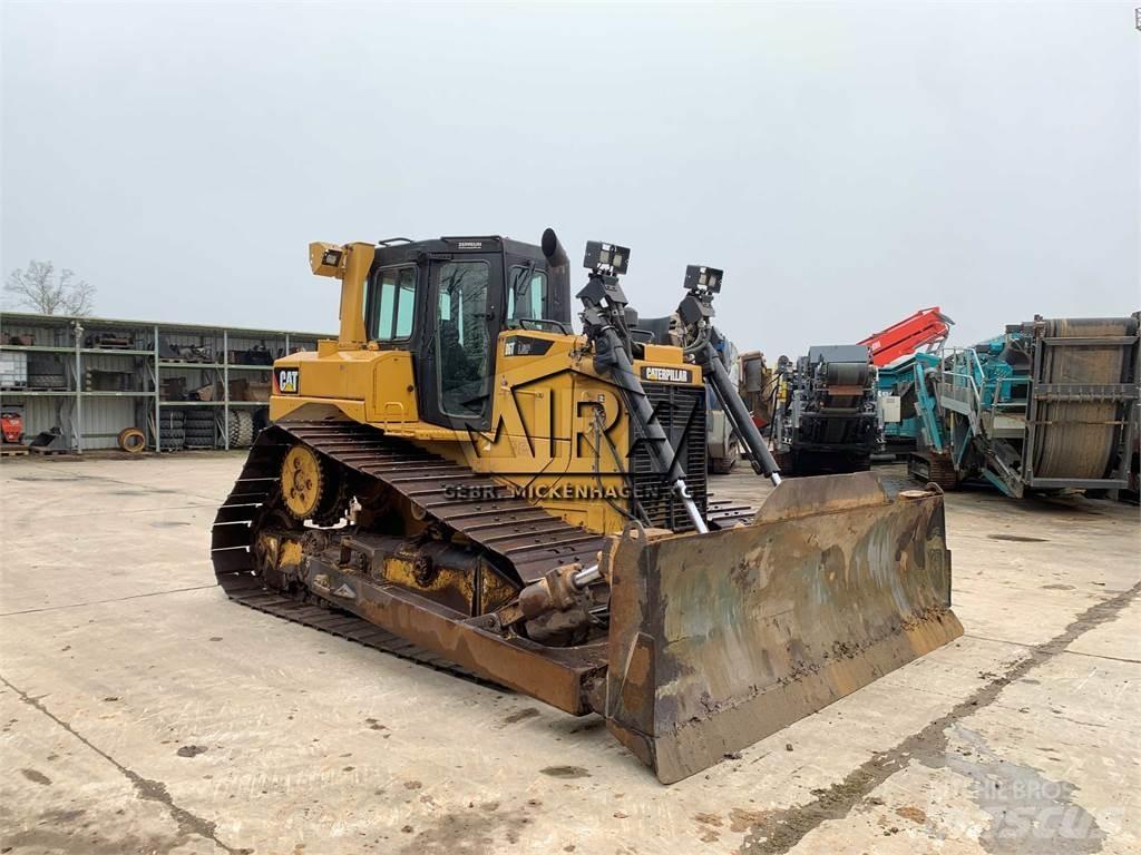 CAT D 6 T LGP Bouteurs sur chenilles