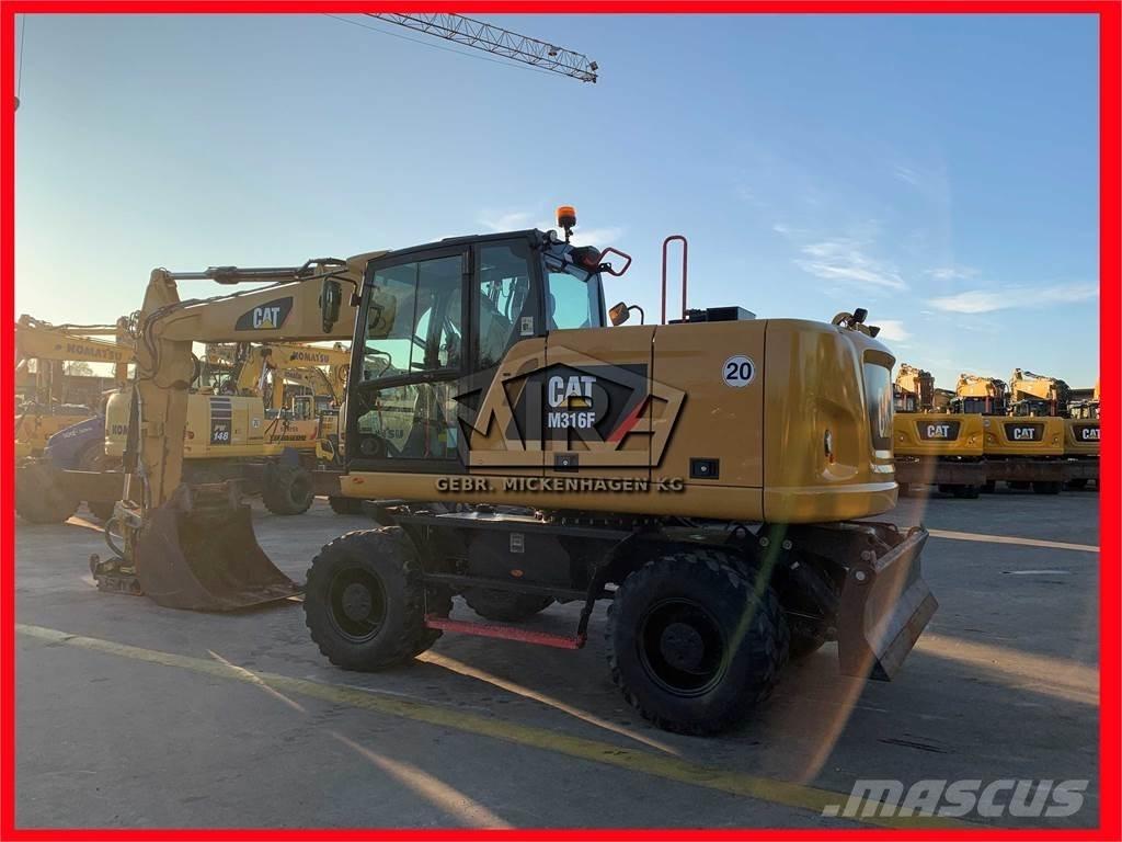 CAT M 316 F Pelle sur pneus