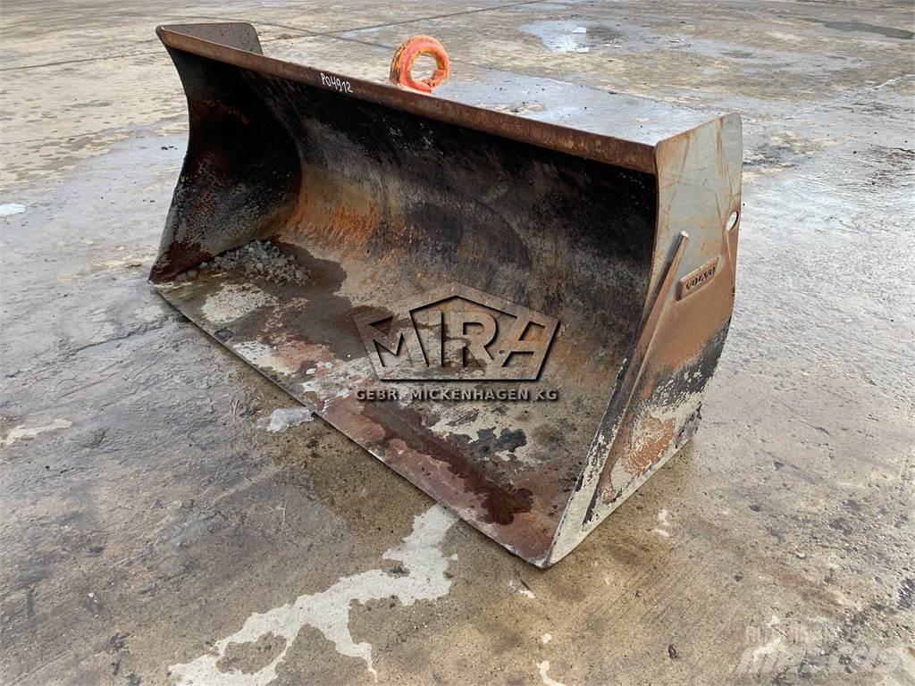 Volvo 2100 mm / L30 Godet